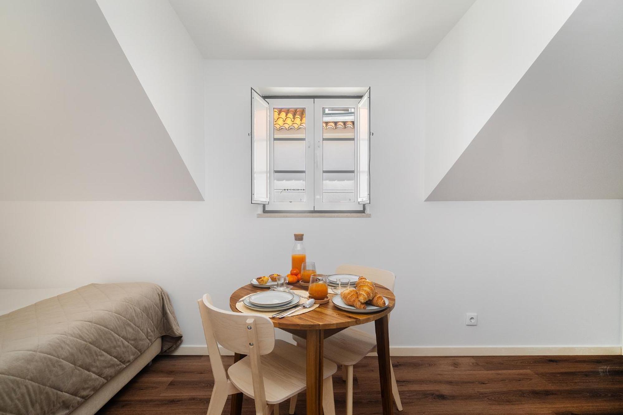 Whome Alfama Studio Prime Location Explore Lisbon W/ Style Luaran gambar